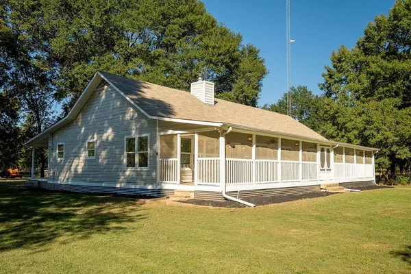 $850,000 | 213 County Road 2320, Telephone, TX 75488