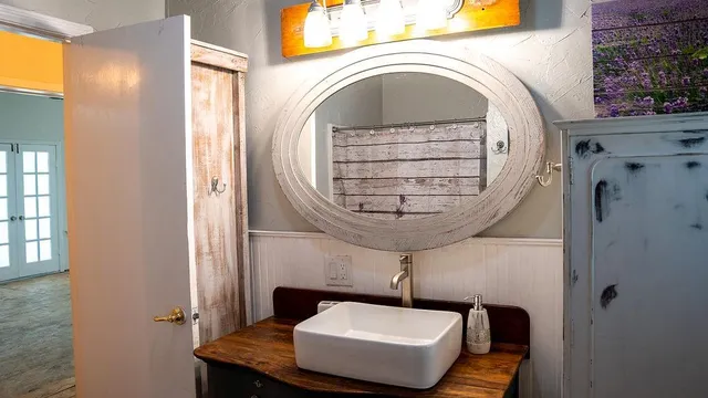 a view of an entryway