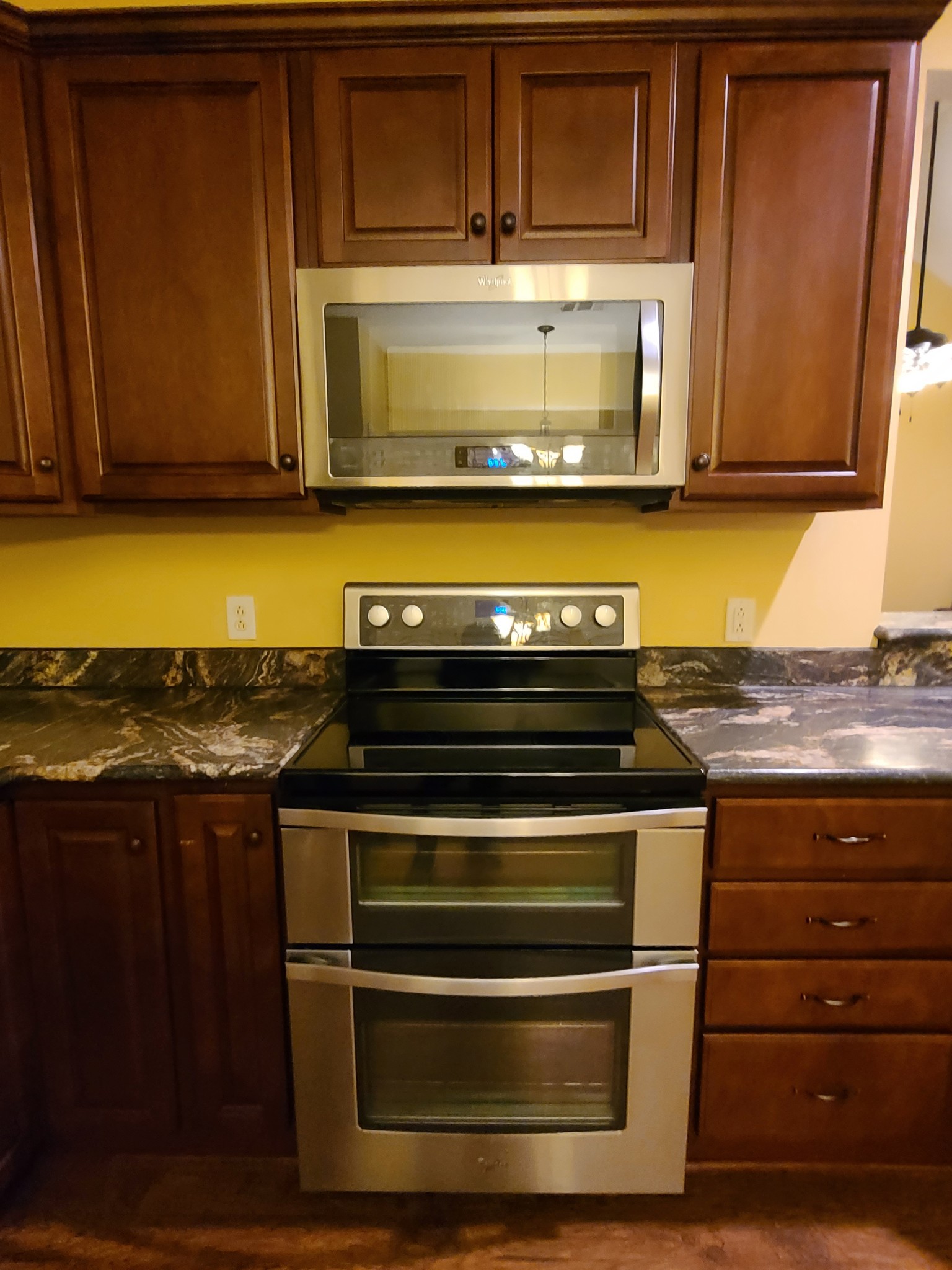 728 Canoe Ridge Point Antioch, TN 37013 - Photo 9 of 40 a stove top oven sitting inside of a kitchen