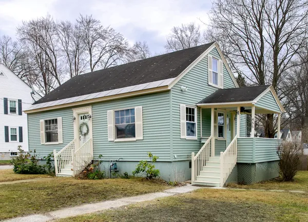 $299,000 | 455 Blodget Street, Manchester, NH 03104