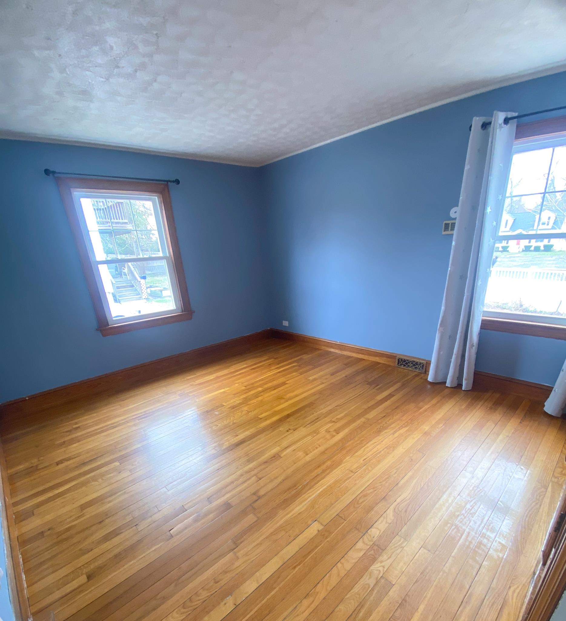 455 Blodget Street Manchester, NH 03104 - Photo 20 of 37