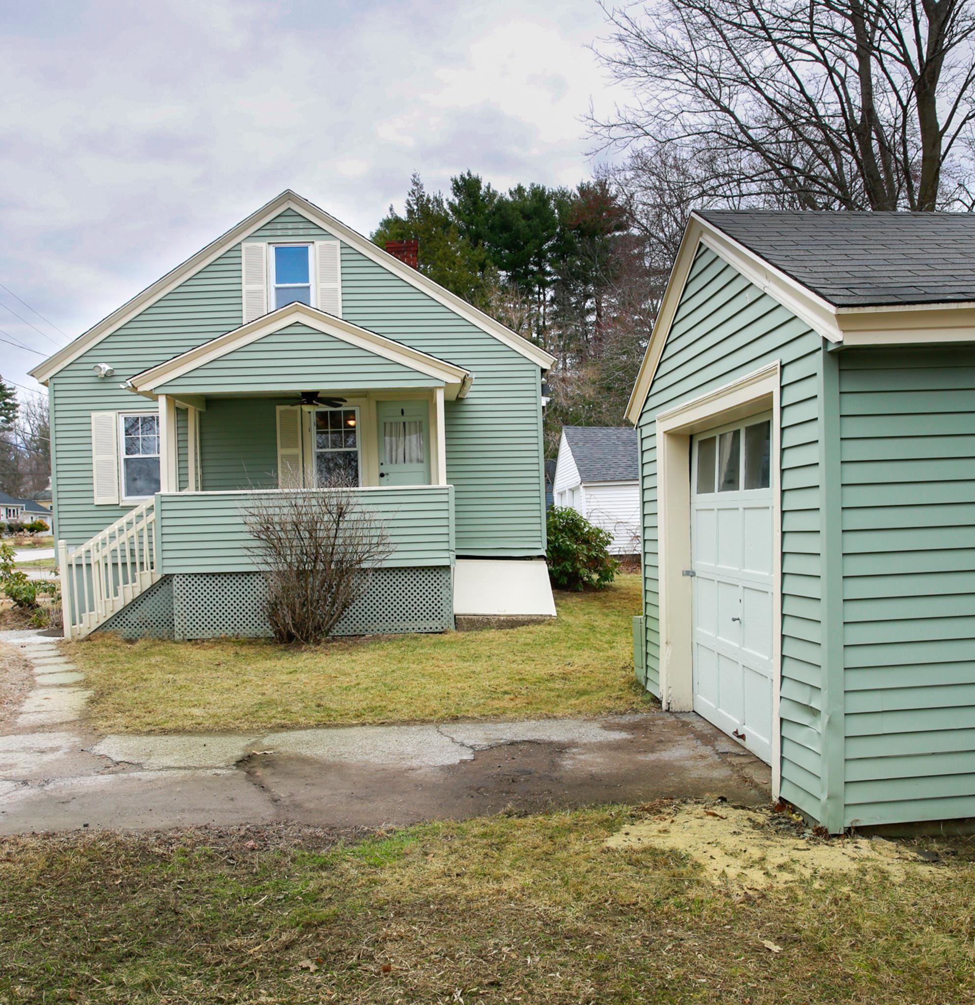455 Blodget Street Manchester, NH 03104 - Photo 5 of 37