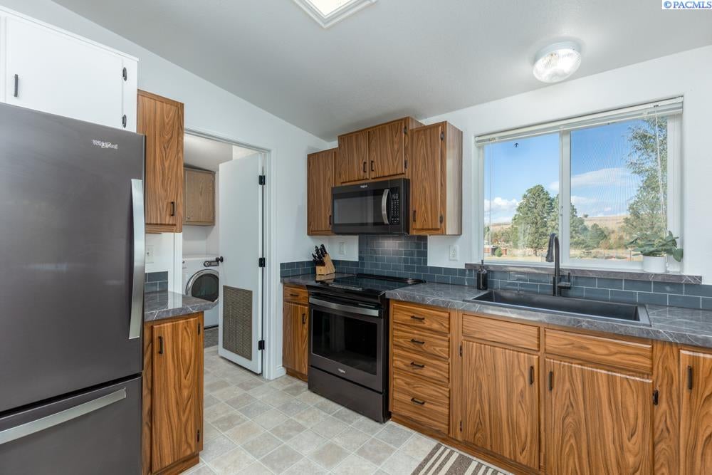 5 Goose Gap Road Benton City, WA 99320 - Photo 6 of 30 Gallery Image 6