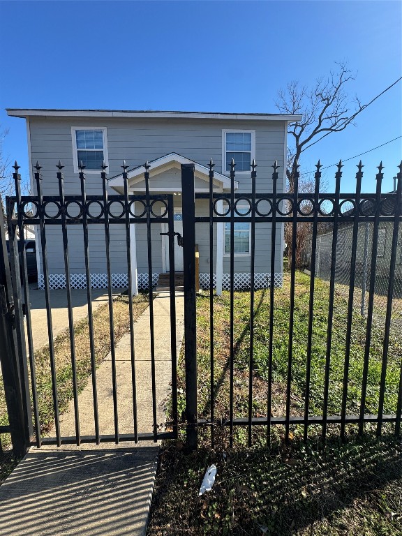 8502 North Main Street Houston, TX 77022 - Photo 2 of 13
