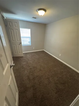 $1,685 | 8502 North Main Street, Houston, TX 77022