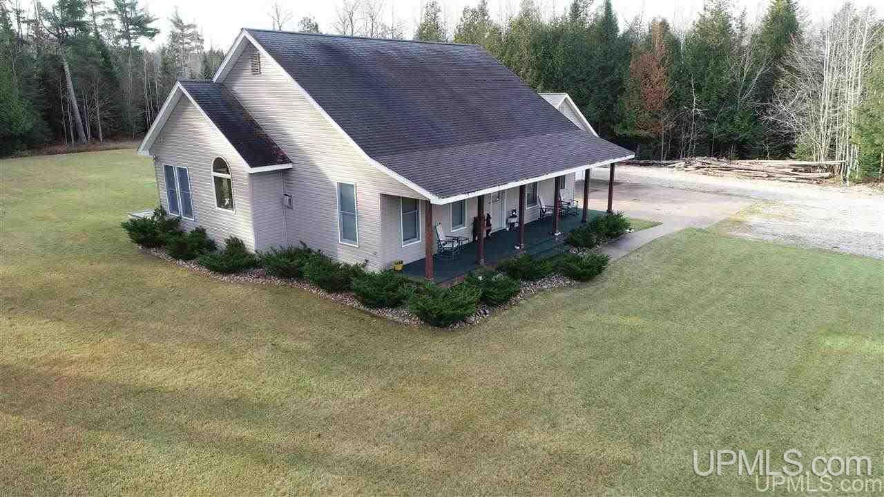 3957 W Bowman Road Gulliver, MI 49840 - Photo 1 of 32