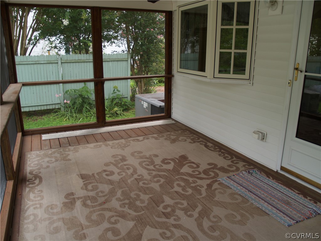 18'x10' rear screened porch.