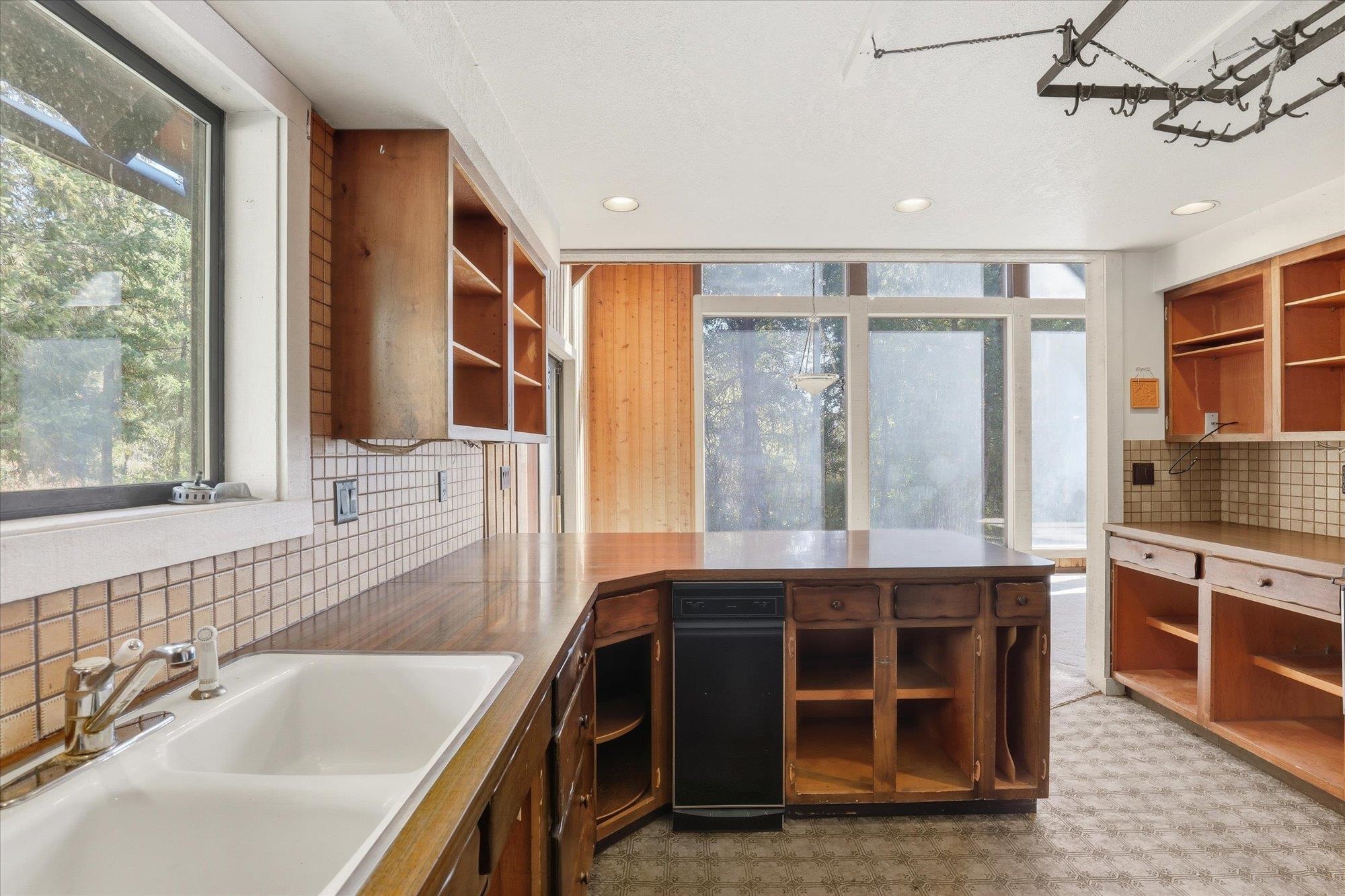23831 North Crescent Road Chattaroy, WA 99003 - Photo 11 of 50 Gallery Image 11