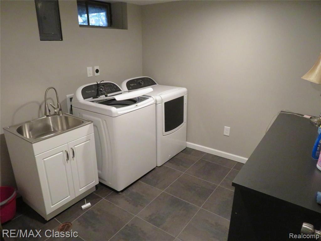 758 Ironstone Drive Rochester Hills, MI 48309 - Photo 33 of 56