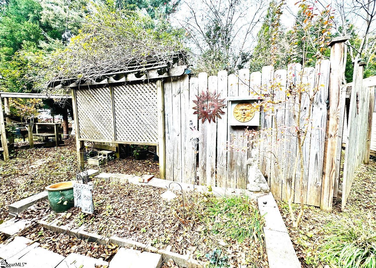 13 Montgomery Street Drayton, SC 29307 - Photo 20 of 22