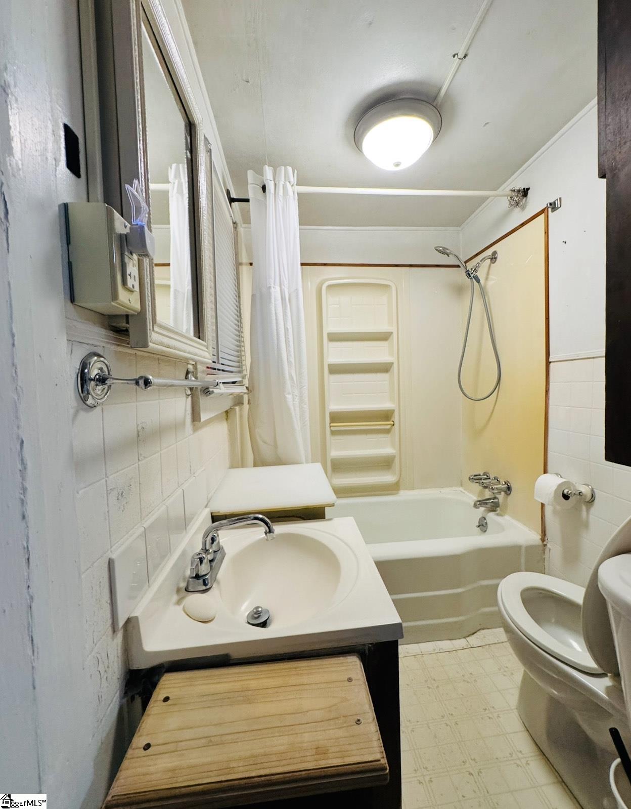 13 Montgomery Street Drayton, SC 29307 - Photo 8 of 22