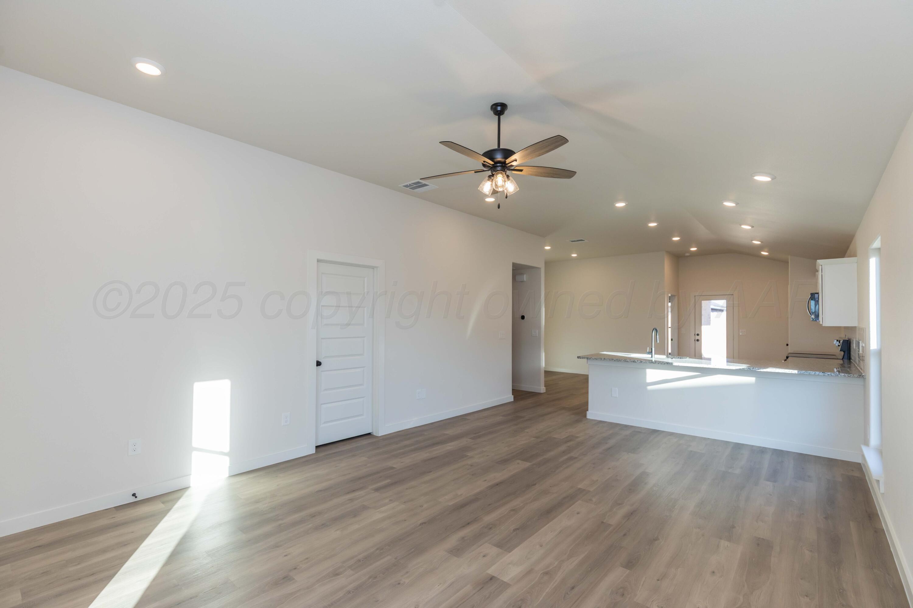8902 Bunkhouse Road Amarillo, TX 79124 - Photo 3 of 16 LIVING ROOM VIEW 2