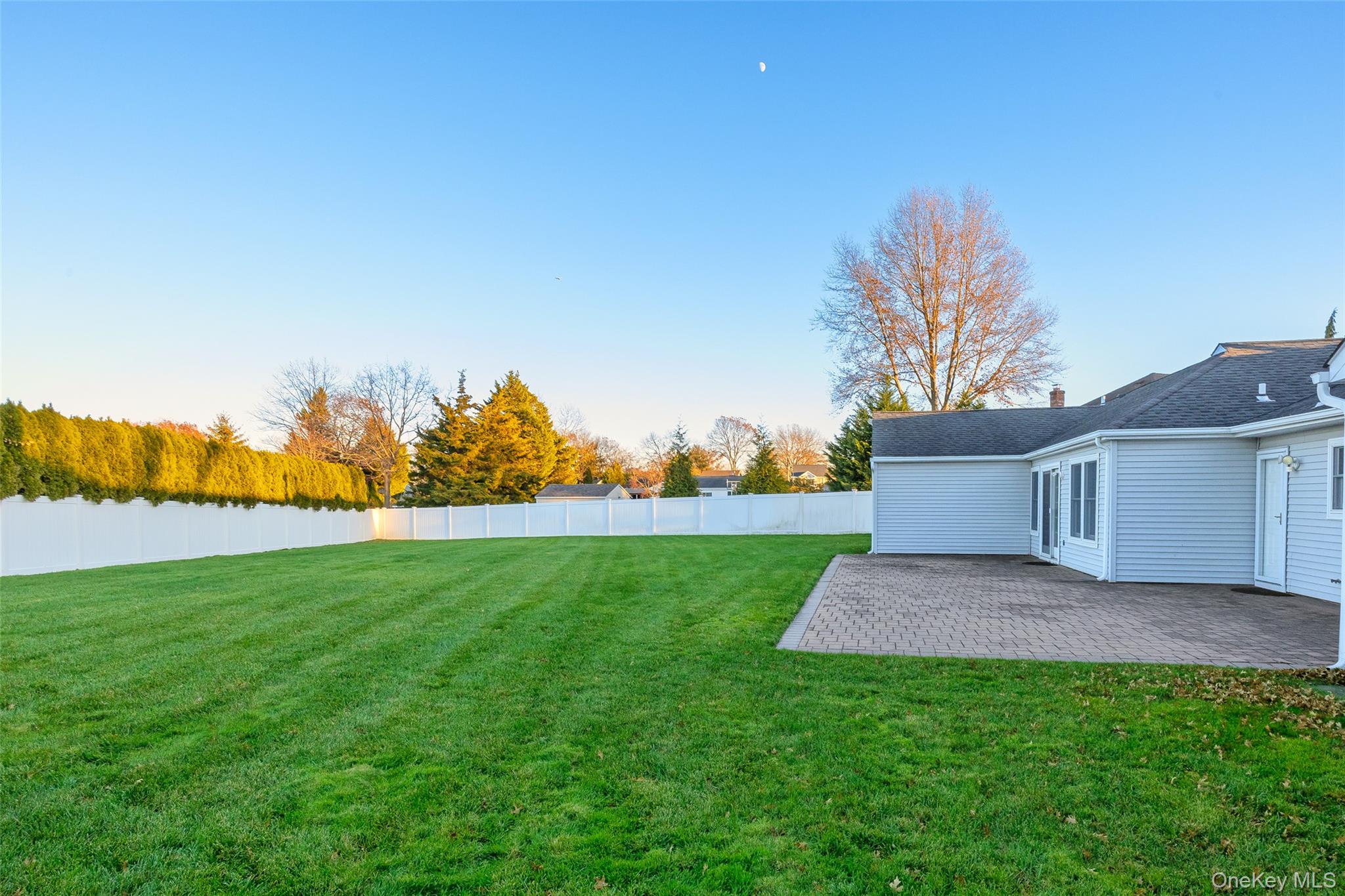 6 Hillview Court Commack, NY 11725 - Photo 39 of 43