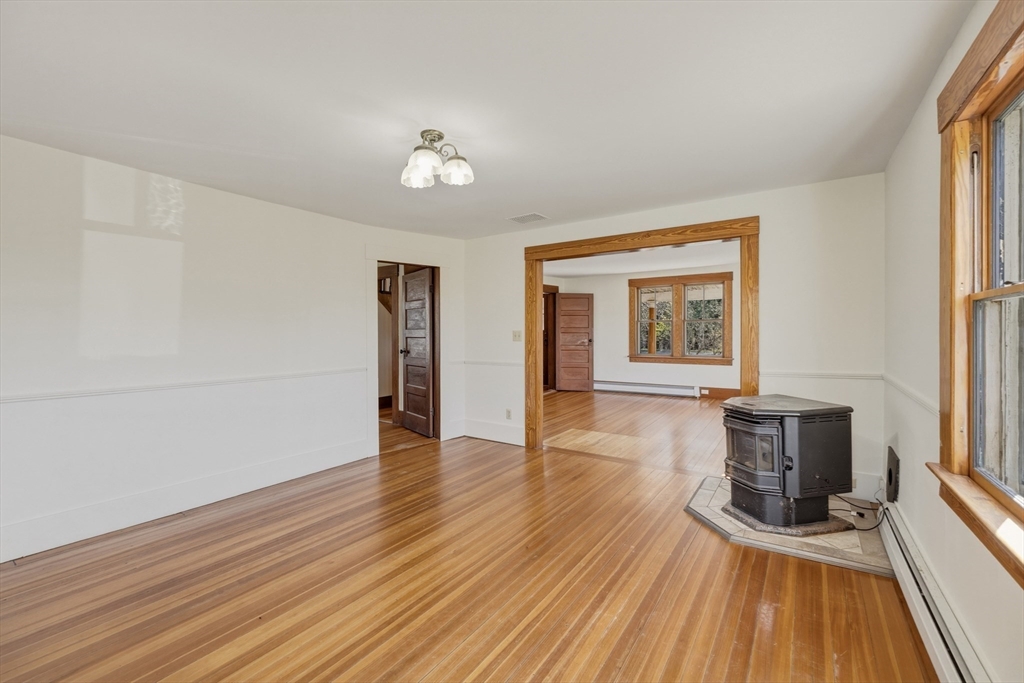 274 Sunderland Road Amherst, MA 01002 - Photo 12 of 42