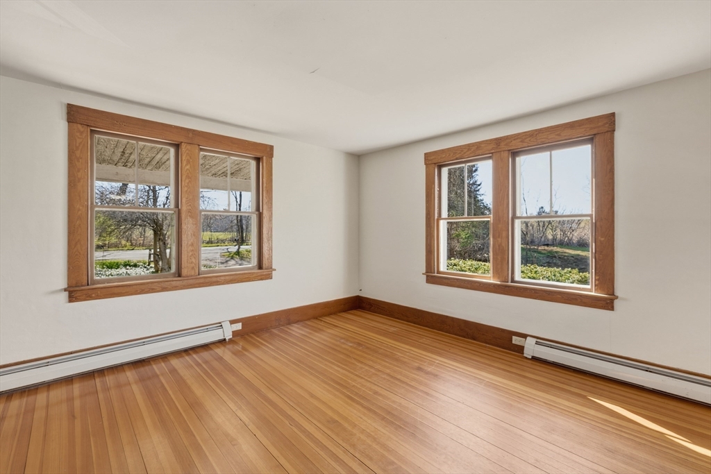 274 Sunderland Road Amherst, MA 01002 - Photo 15 of 42