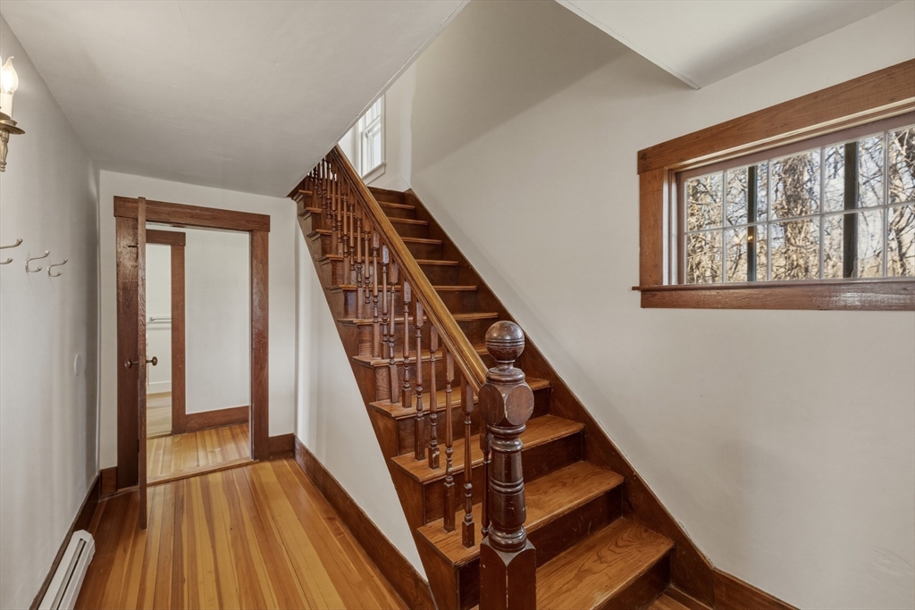 274 Sunderland Road Amherst, MA 01002 - Photo 20 of 42