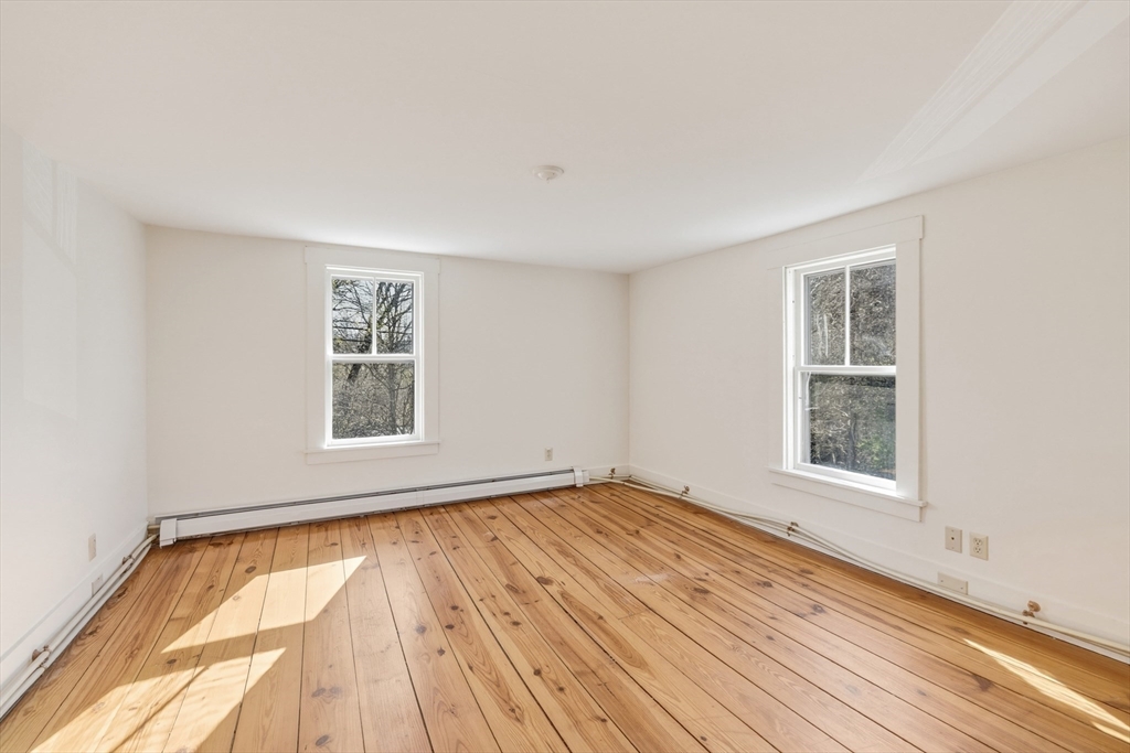 274 Sunderland Road Amherst, MA 01002 - Photo 22 of 42