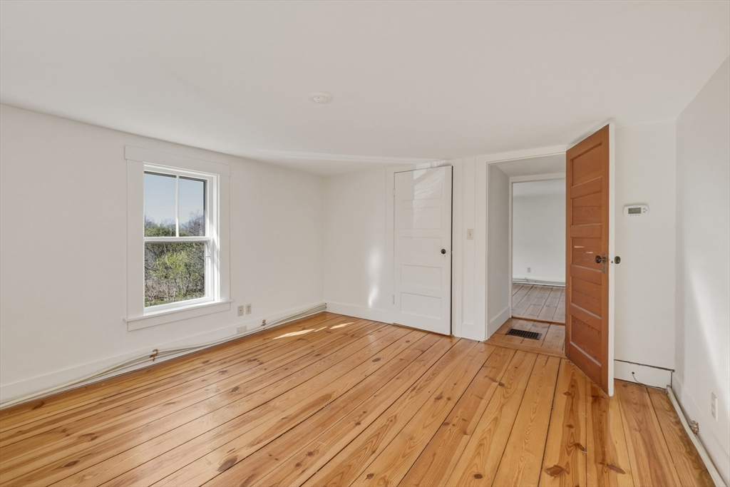 274 Sunderland Road Amherst, MA 01002 - Photo 23 of 42