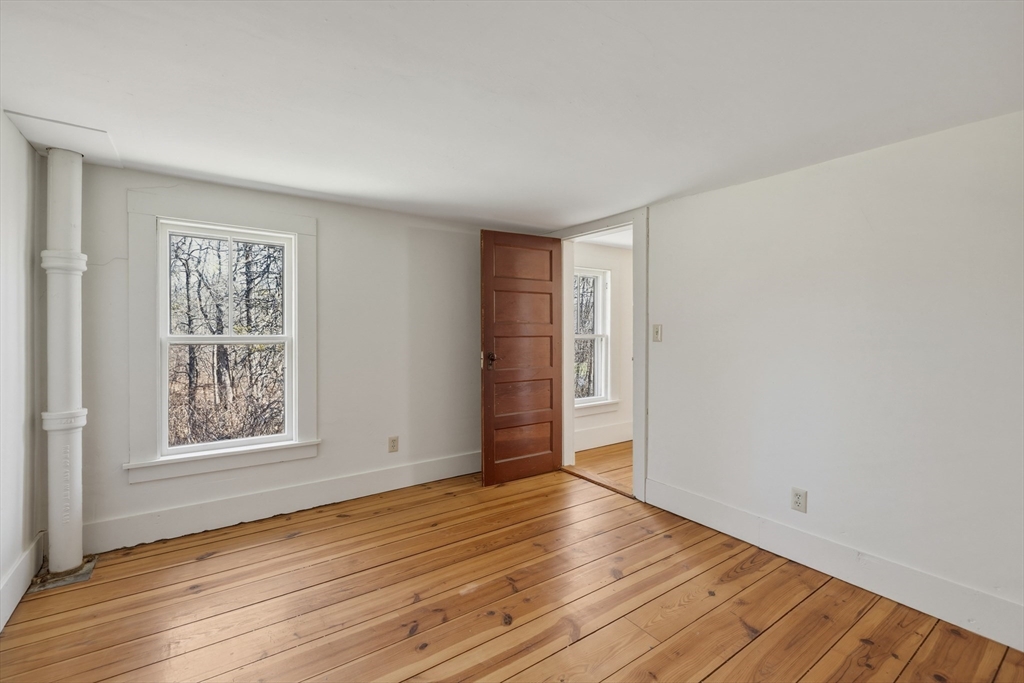 274 Sunderland Road Amherst, MA 01002 - Photo 25 of 42