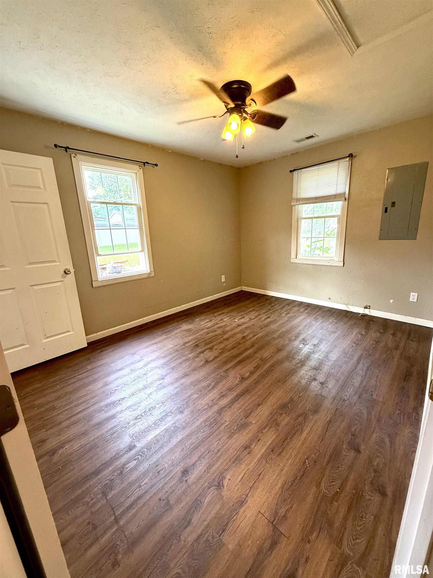 107 Bevard Street Cambria, IL 62918 - Photo 11 of 18