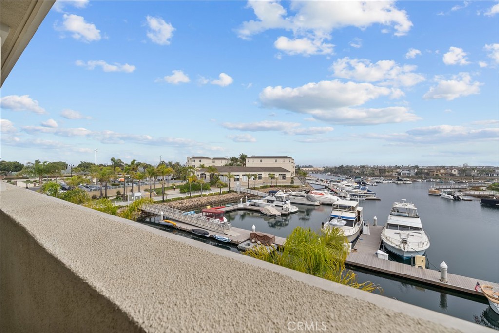 4344 Tradewinds Drive Oxnard, CA 93035 - Photo 32 of 57 a view of a city