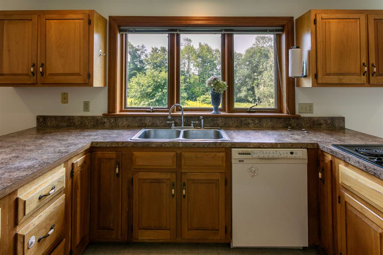 142 3 Mile Road Hanover, NH 03750 - Photo 5 of 40 Gallery Image 5