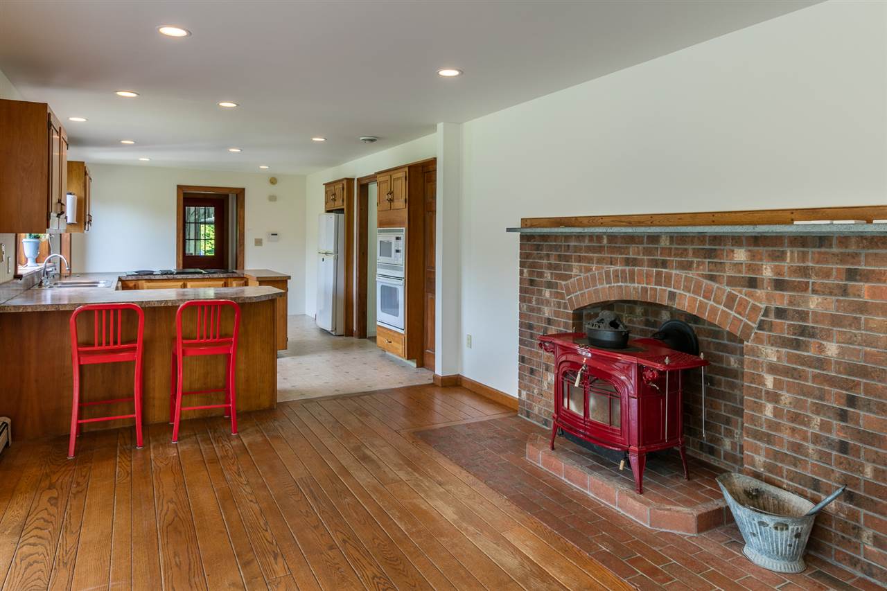 142 3 Mile Road Hanover, NH 03750 - Photo 6 of 40 Gallery Image 6