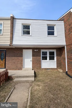 $2,045 | 3456 Beale Court, Woodbridge, VA 22193