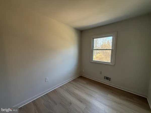 $2,045 | 3456 Beale Court, Woodbridge, VA 22193
