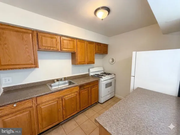 $1,995 | 3456 Beale Court, Woodbridge, VA 22193