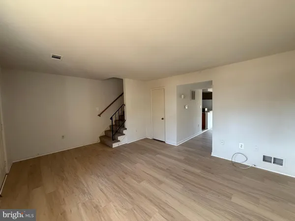 $2,045 | 3456 Beale Court, Woodbridge, VA 22193