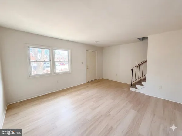 $1,995 | 3456 Beale Court, Woodbridge, VA 22193