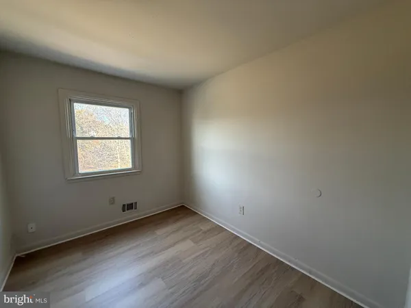 $2,045 | 3456 Beale Court, Woodbridge, VA 22193