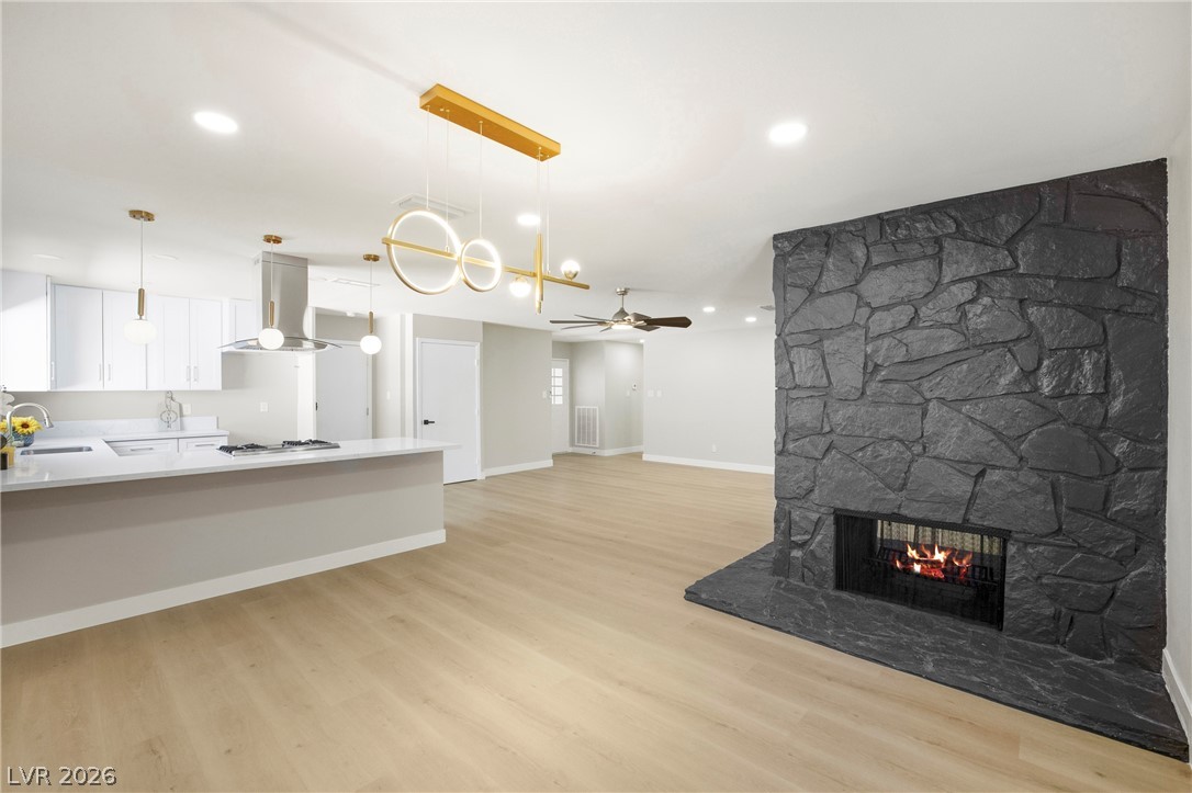 324 Lakehurst Road Las Vegas, NV 89145 - Photo 9 of 39 Gallery Image 9