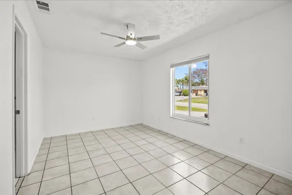 $2,800 | 2010 Southwest Burlington Street, Port St. Lucie, FL 34984
