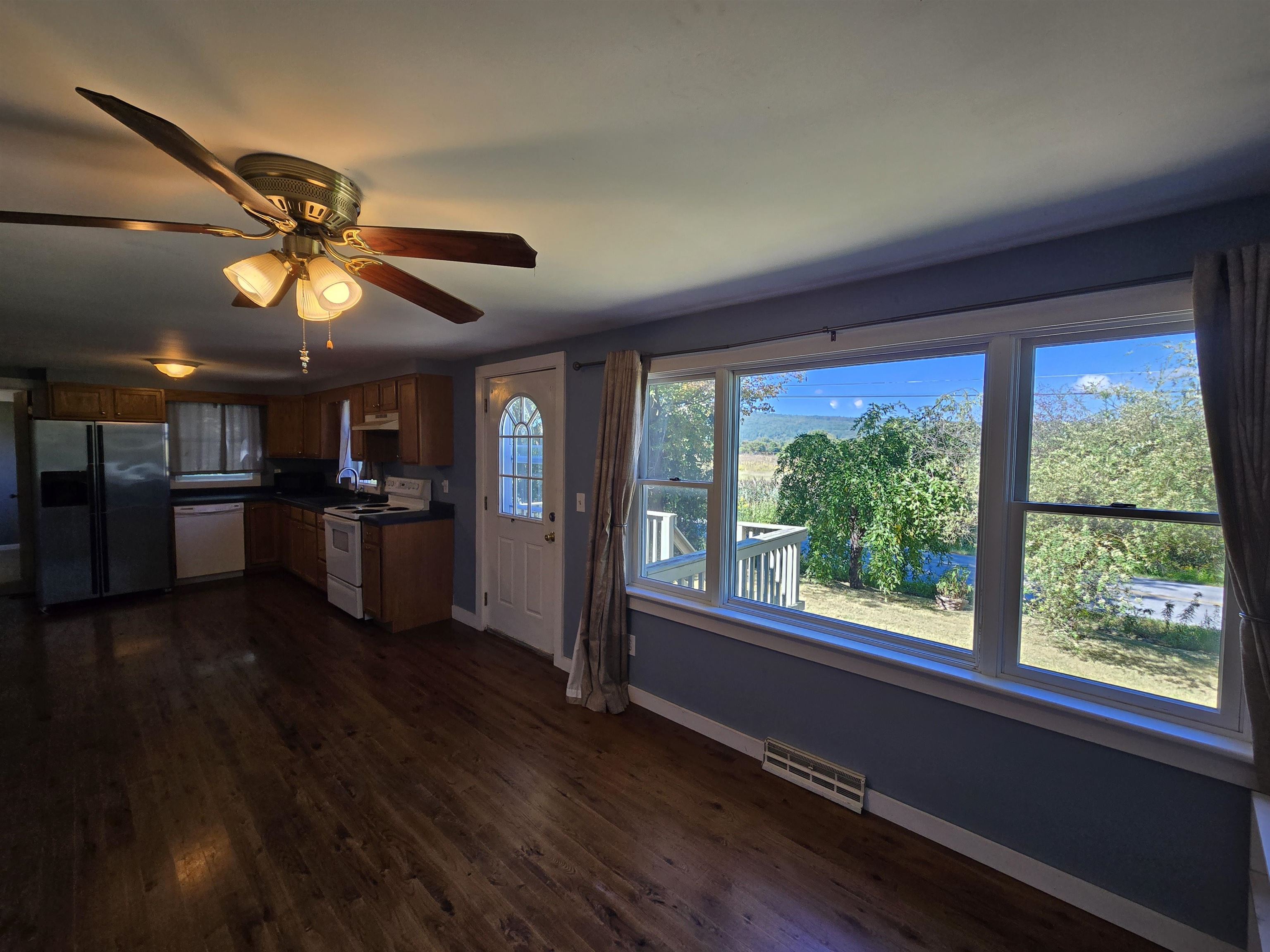 4120 Middle Road Clarendon, VT 05759 - Photo 3 of 14