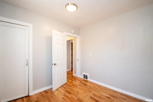 $100,000 | 821 East Wilson Avenue, Peoria Heights, IL 61616