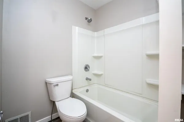 $100,000 | 821 East Wilson Avenue, Peoria Heights, IL 61616