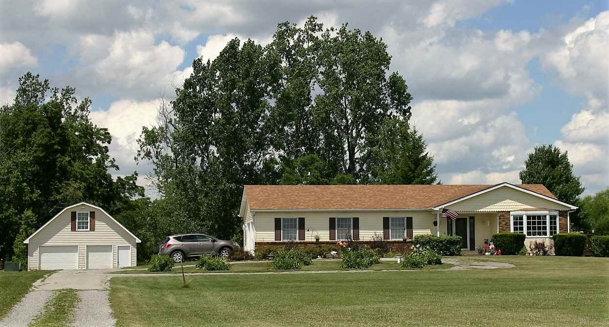 14608 Yoder Road Roanoke, IN 46783 - Photo 18 of 21