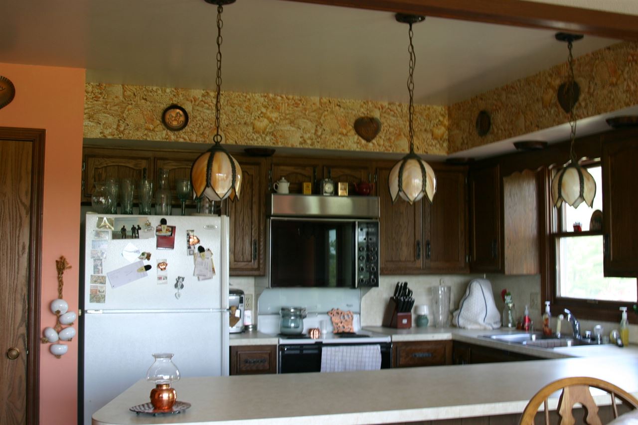 14608 Yoder Road Roanoke, IN 46783 - Photo 6 of 21