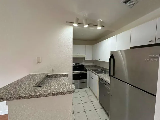 $1,200 | 6348 Raleigh Street, Unit 1316, Orlando, FL 32835