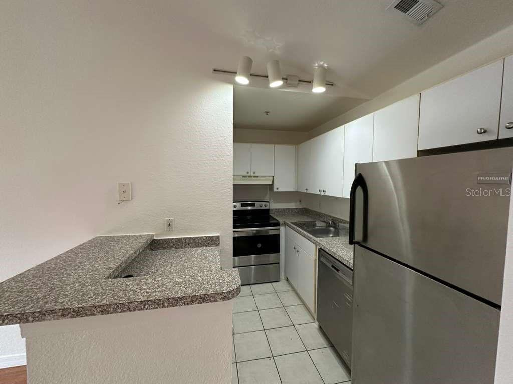 6348 Raleigh Street, Unit 1316 Orlando, FL 32835 - Photo 6 of 13