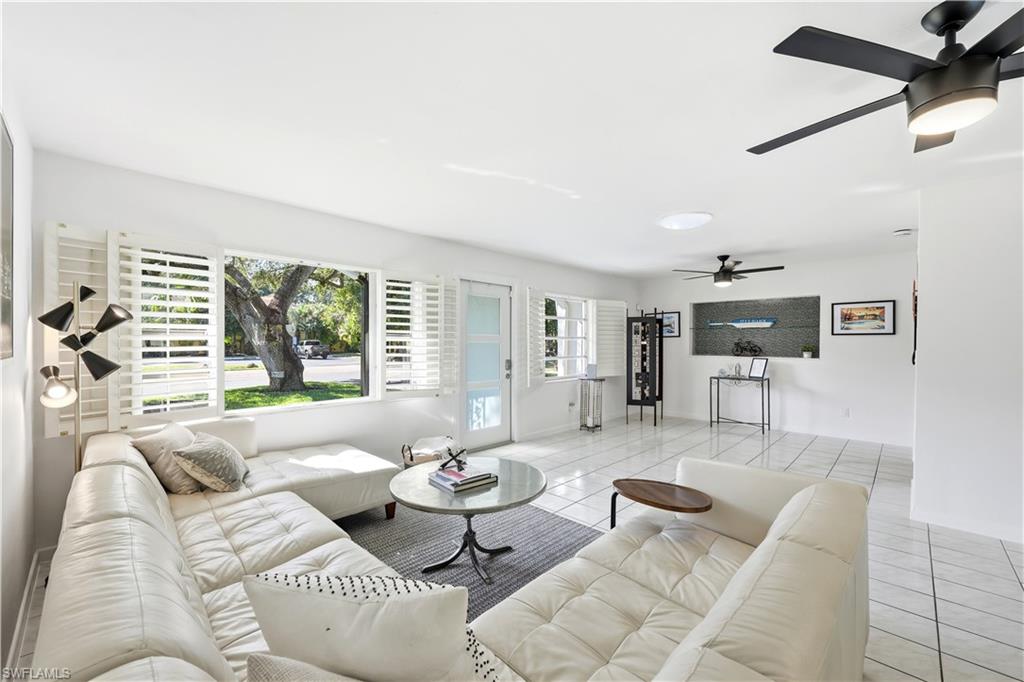 1147 Shady Rest Lane Naples, FL 34103 - Photo 10 of 50