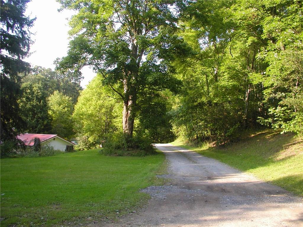 1542 Oneida Valley Road Chicora, PA 16025 - Photo 8 of 25
