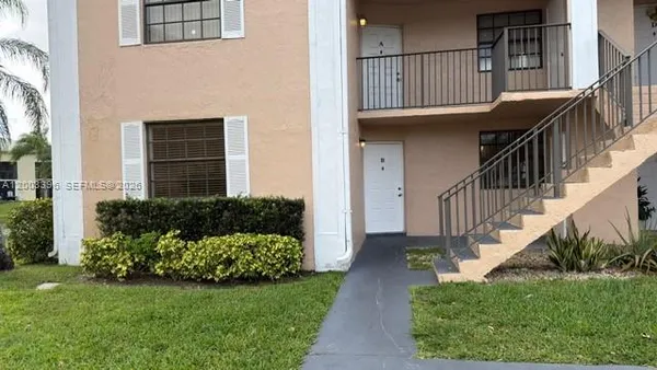 $2,300 | 1160 Washington Circle, Unit 1160B, Florida City, FL 33034
