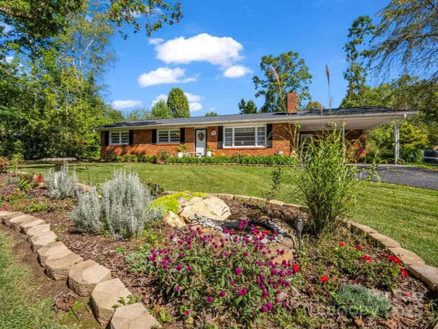 $489,500 | 95 Pensacola Avenue, Arden, NC 28704