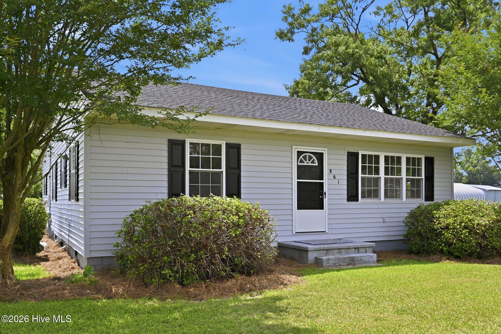 861 Huffmantown Road Richlands, NC 28574 - Photo 1 of 35
