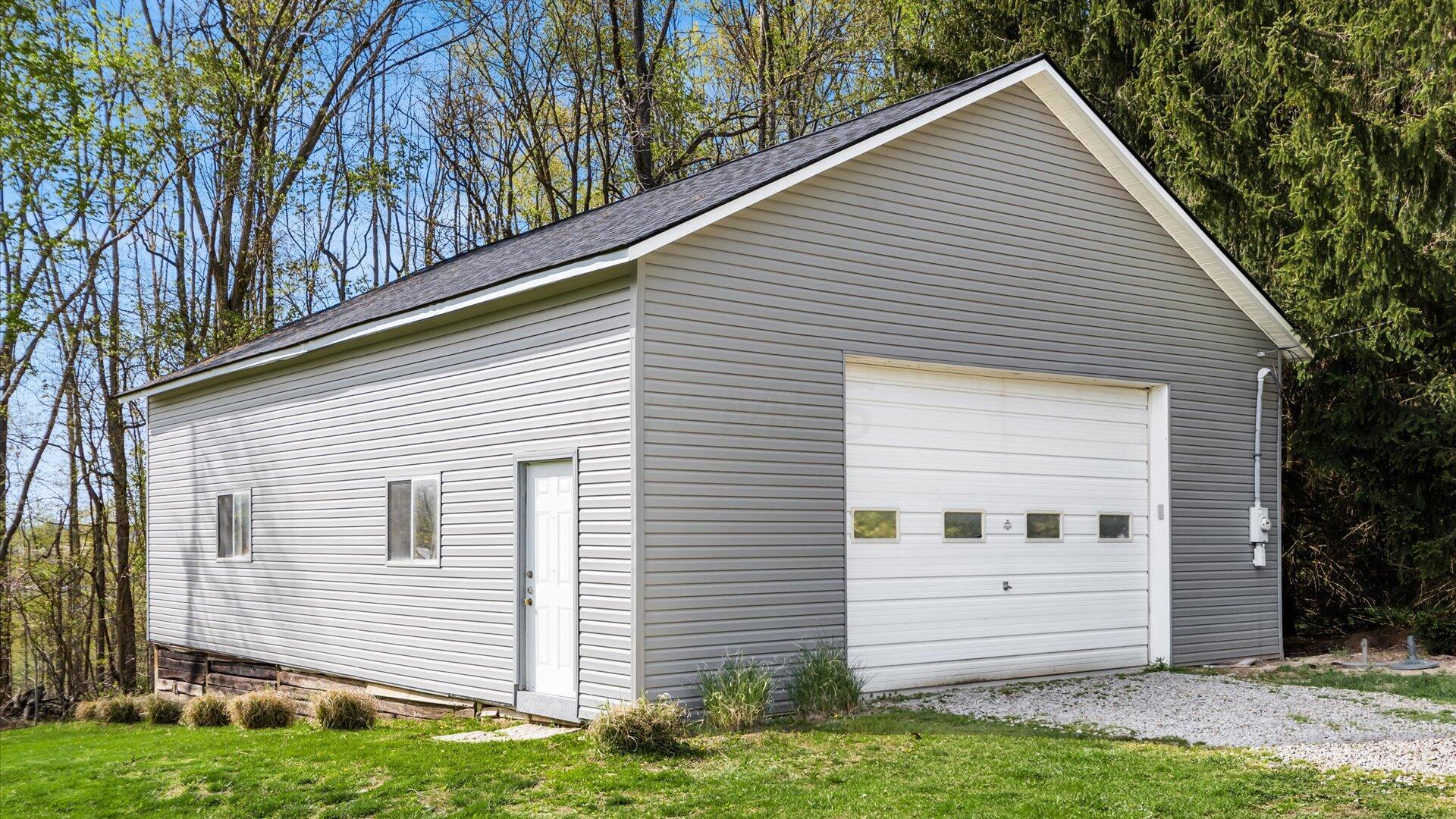 11585 Palmer Road Mount Perry, OH 43760 - Photo 28 of 33 45-11585 Palmer Rd086-2