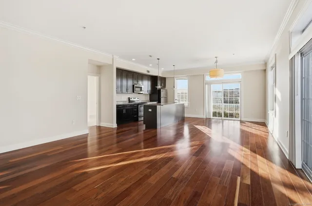 $579,900 | 142 East Avenue, Unit A102, Norwalk, CT 06851