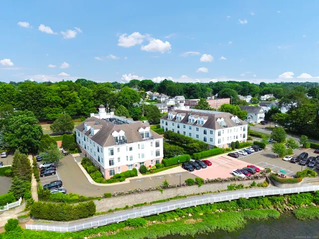 $579,900 | 142 East Avenue, Unit A102, Norwalk, CT 06851